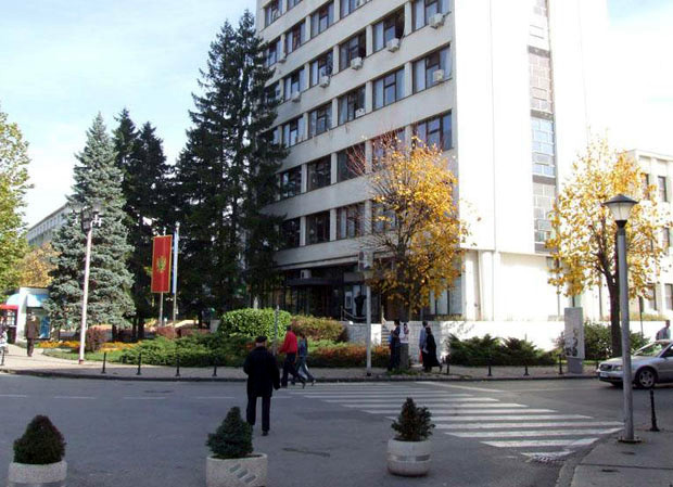 Кампања увелико почела